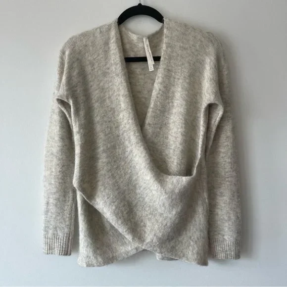 ❌SOLD❌ The Group Babaton Bandini Criss Cross Alpaca Wool cream Sweater size Sm - Picture 2 of 7